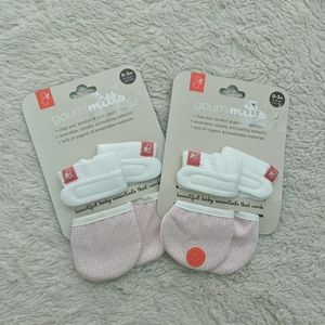 2 pair Goumikids Baby Mittens NWT

Organic